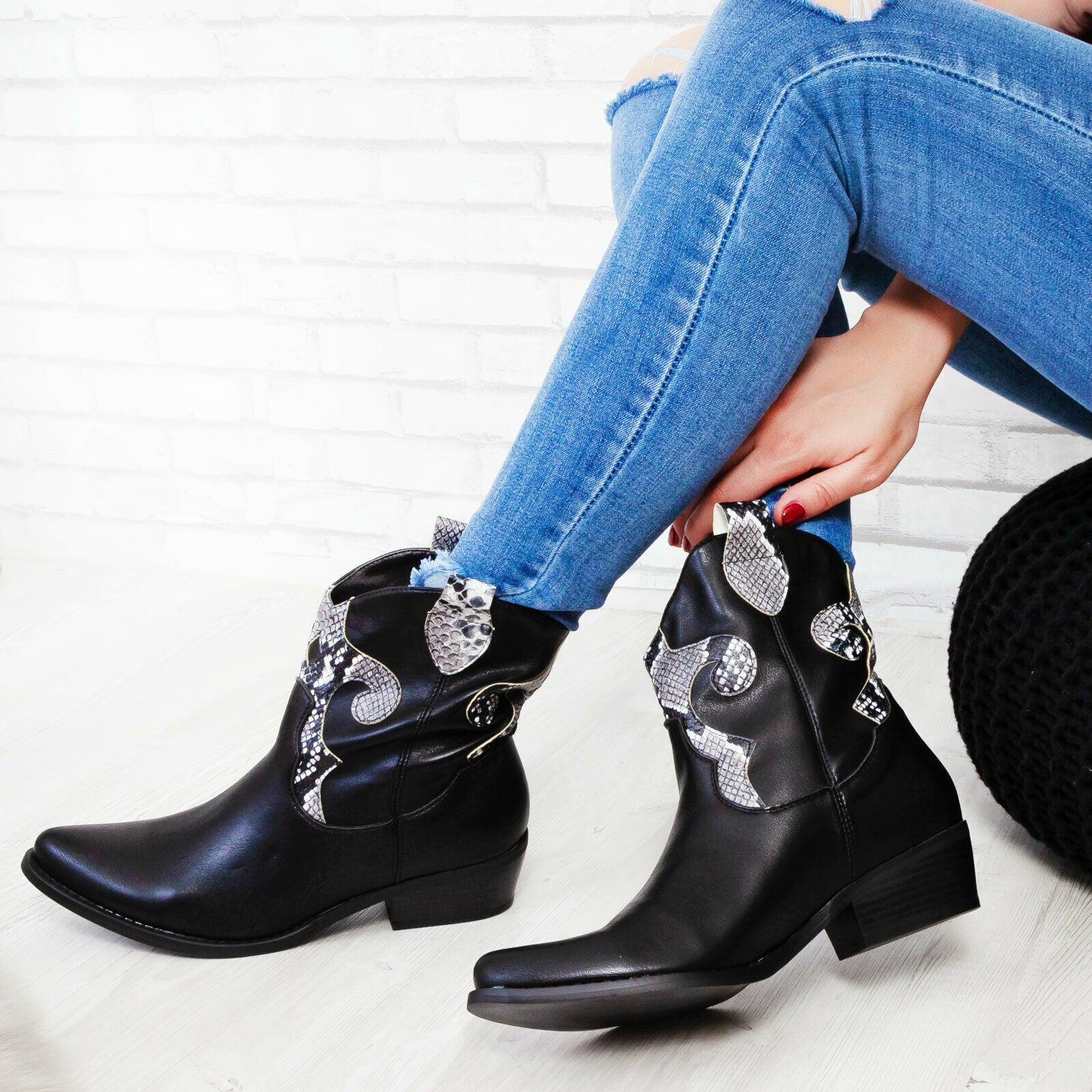 immagine-69-toocool-scarpe-donna-stivali-stivaletti-j19-25