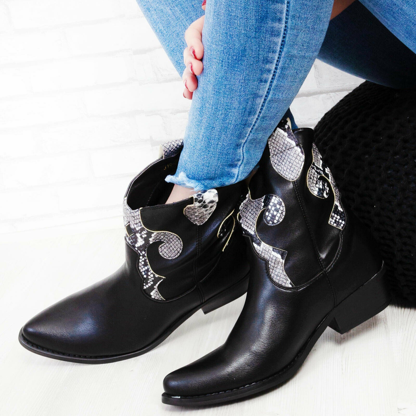 immagine-70-toocool-scarpe-donna-stivali-stivaletti-j19-25